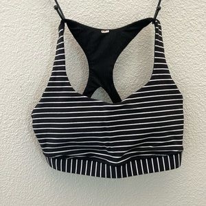 Lululemon sports bra